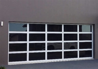 Custom Collection garage door - aluminium frame with acrylic inserts